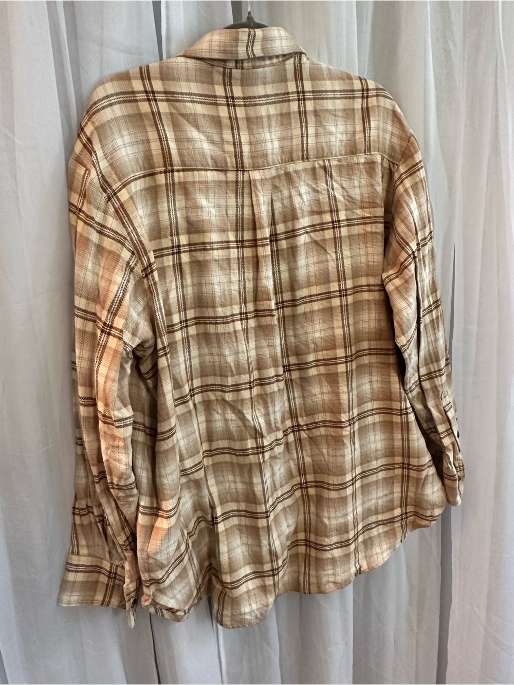 GAP Plaid Button-Down Shirt in Beige and Brown flannel - Picture 4 of 5